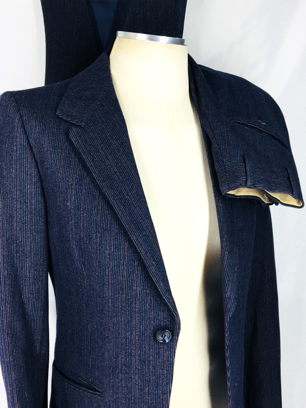 36R Pierre Cardin Paris Vintage 3 Piece Pure Wool 2 Bttn Suit Dk Pencil Gray Red